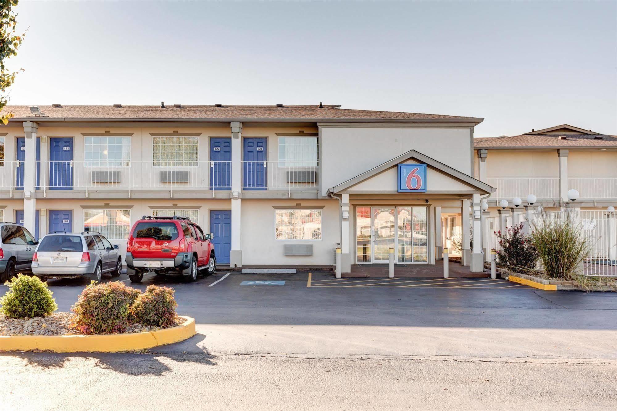 Americas Best Value Inn ボーリンググリーン エクステリア 写真