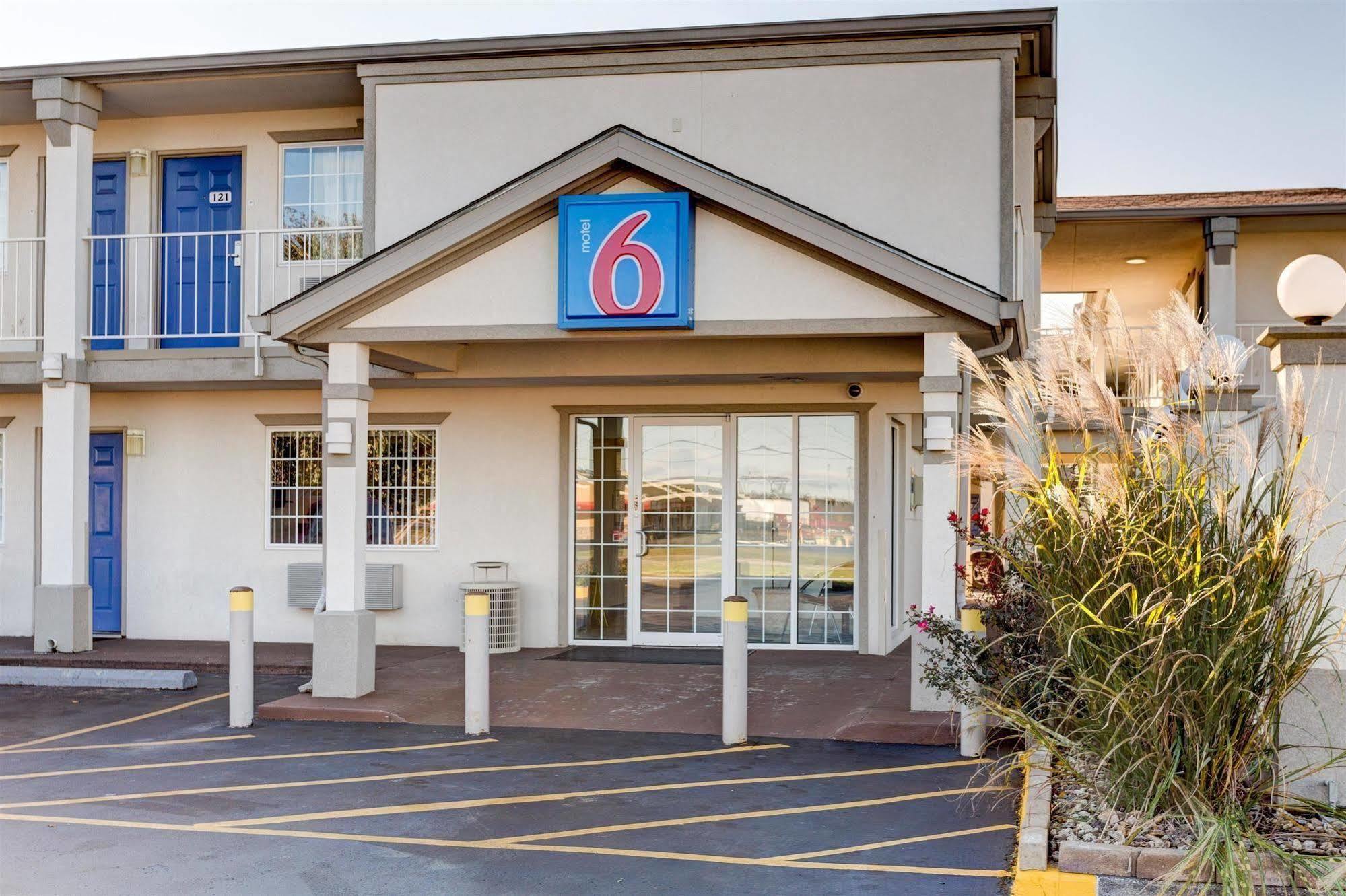 Americas Best Value Inn ボーリンググリーン エクステリア 写真