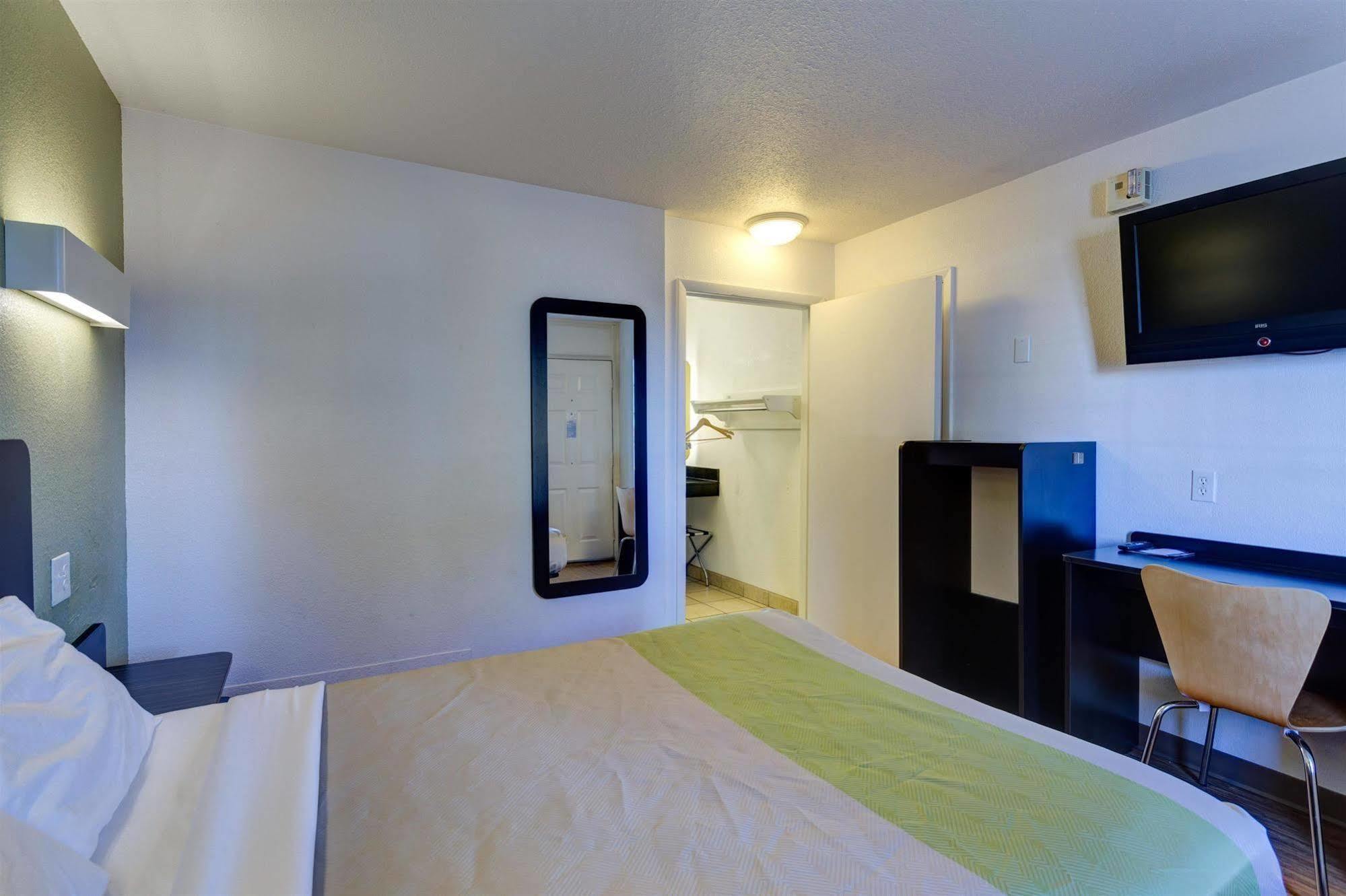 Americas Best Value Inn ボーリンググリーン エクステリア 写真