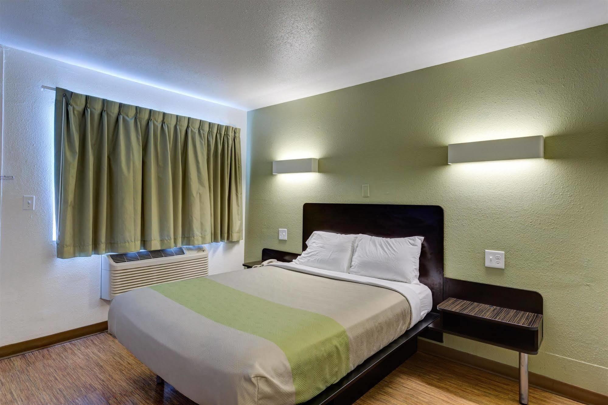 Americas Best Value Inn ボーリンググリーン エクステリア 写真