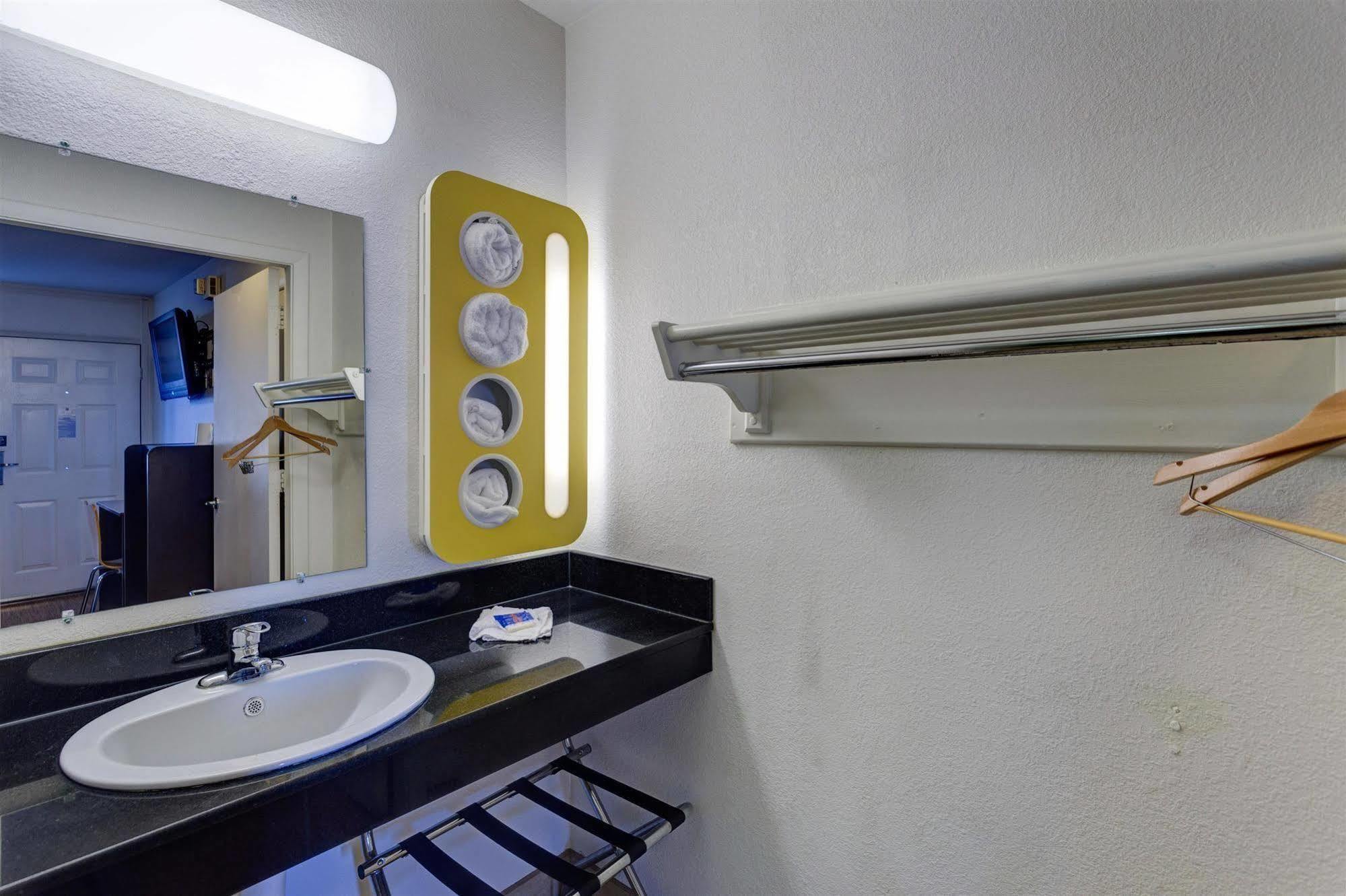 Americas Best Value Inn ボーリンググリーン エクステリア 写真
